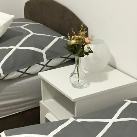 Tetemvar Apartment