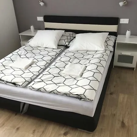 Tetemvar Apartment Erlau